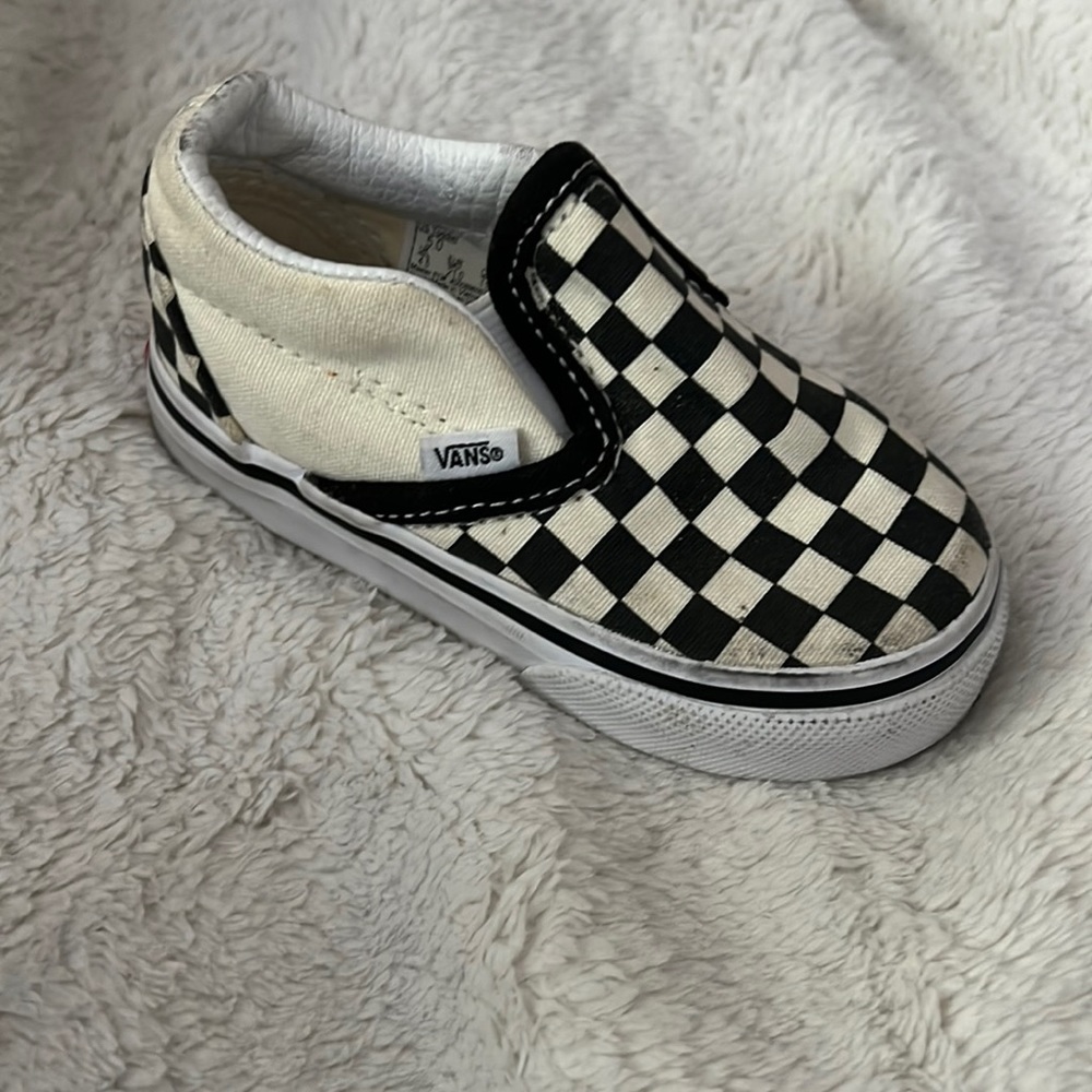 Vans Toddler SINGLE shoe (right foot)